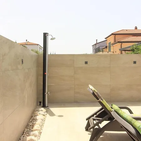 Sunshine With Private Hydromassage Pool Near The *
